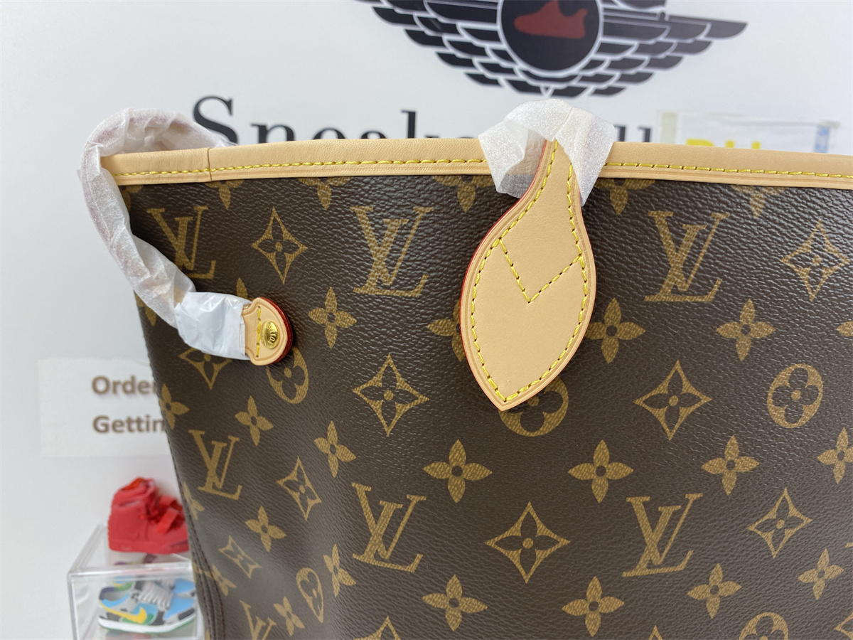 LV bag NverFull M41177 (31x28x14cm)