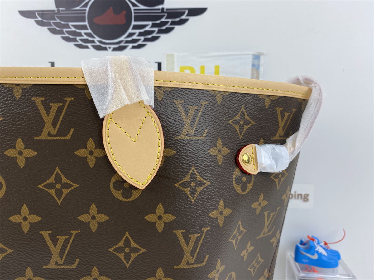 LV bag NverFull M41177 (31x28x14cm)