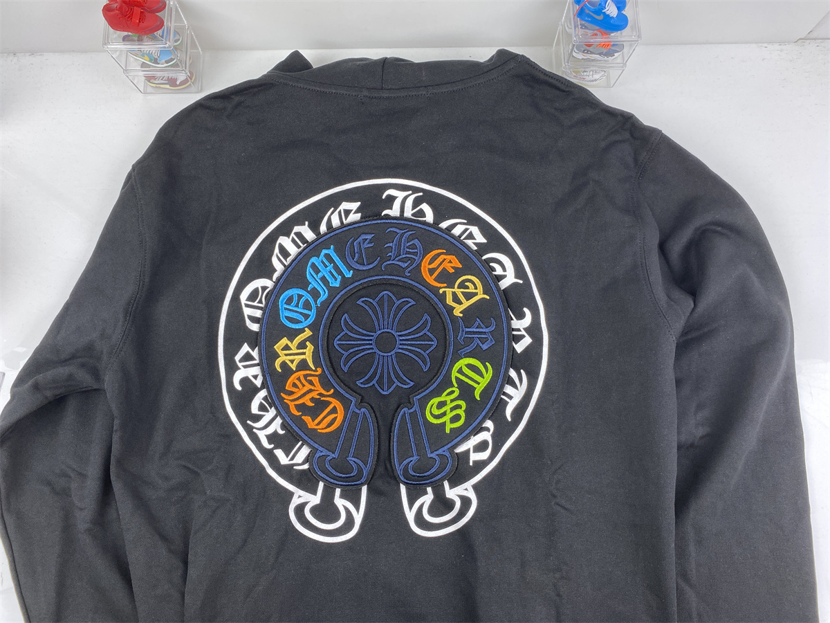 Come Hearts Hoodies