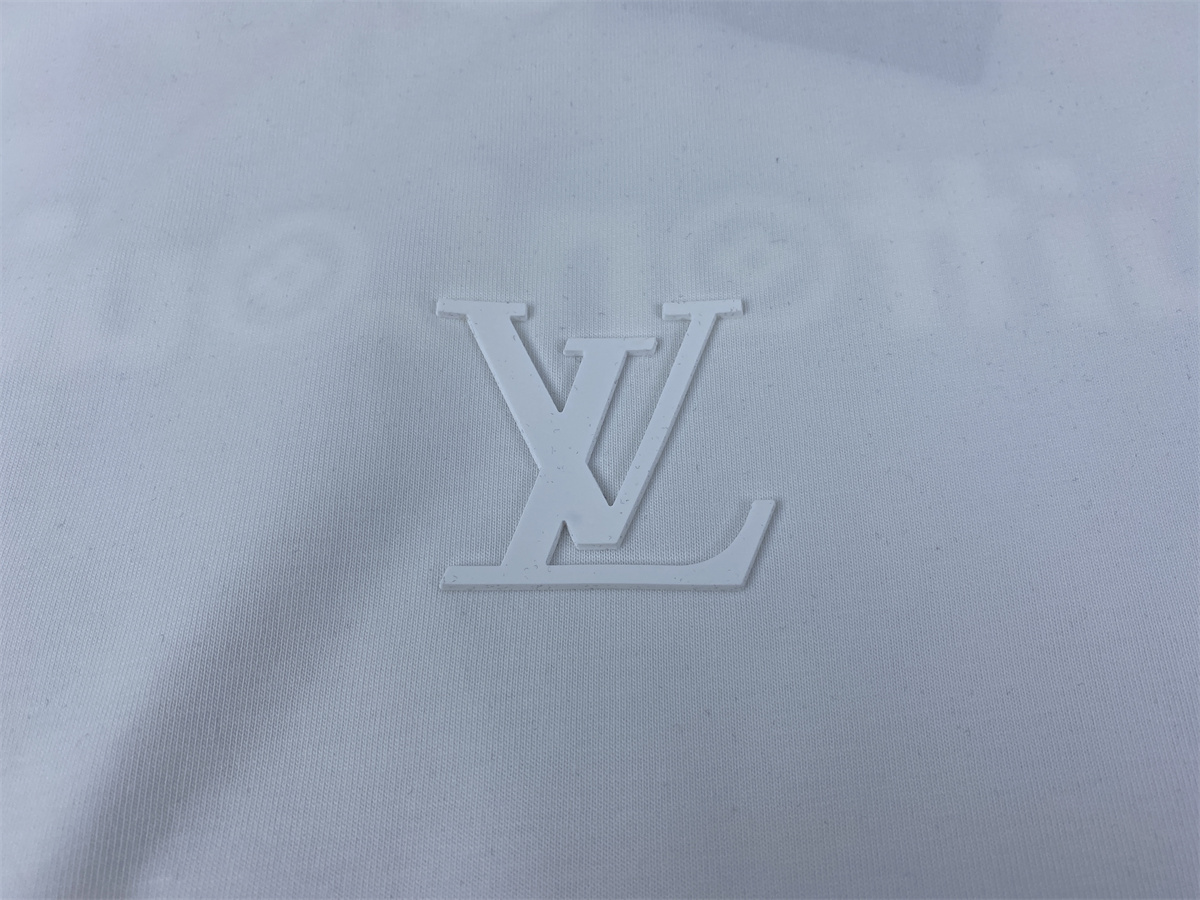 Brands T-Shirts (lots of styles not on site now, send me photos of which you need)