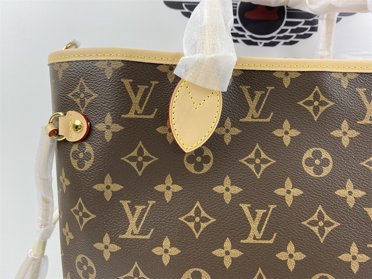 LV NeverFull Red Inside out (32 x 29 x 17 cm)