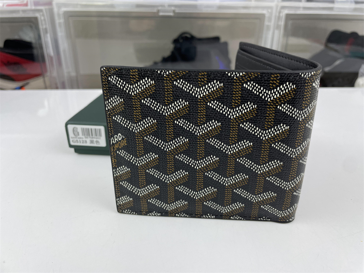 Go*ard geyad black ( 11x9 cm)