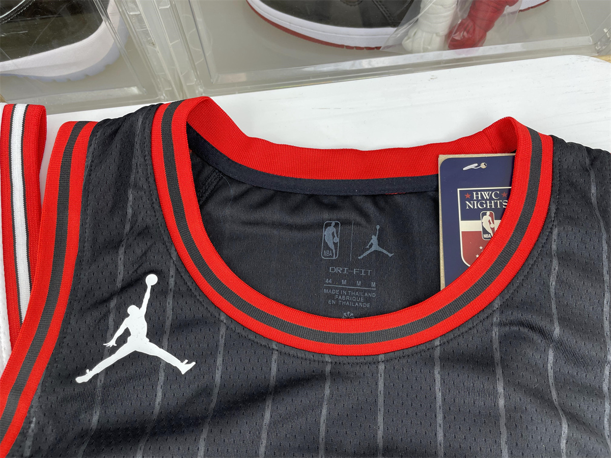 Jerseys (for one piece) send me photos of which you looking for