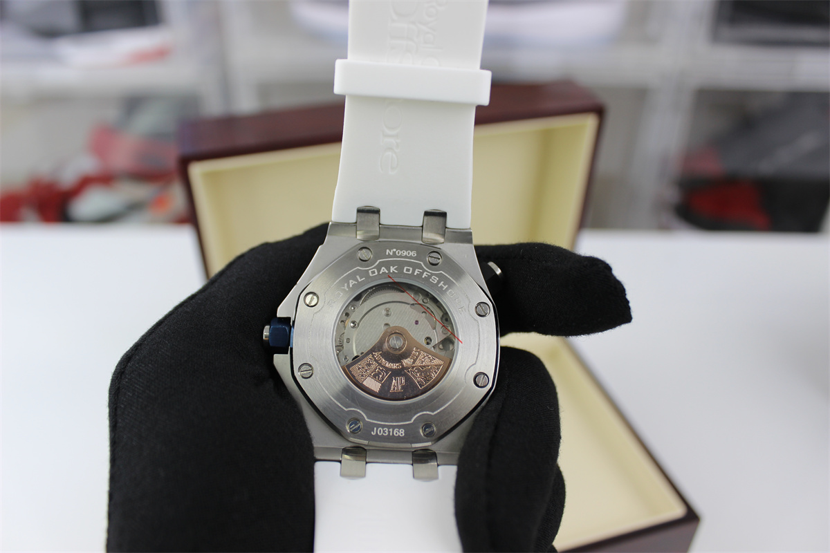 AP Audemars Piguet White Watch (42 x 14mm)