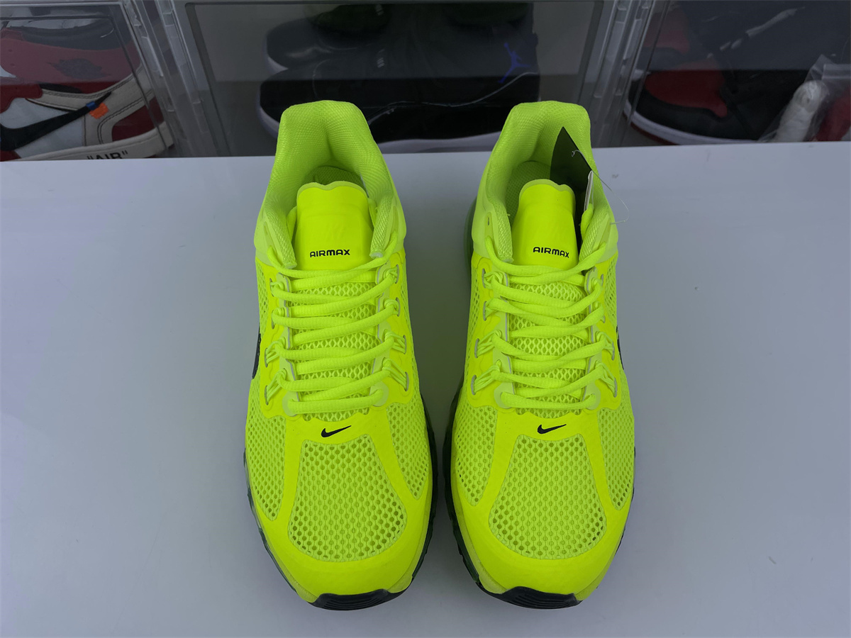 Nike Air Max 2013 “Volt”