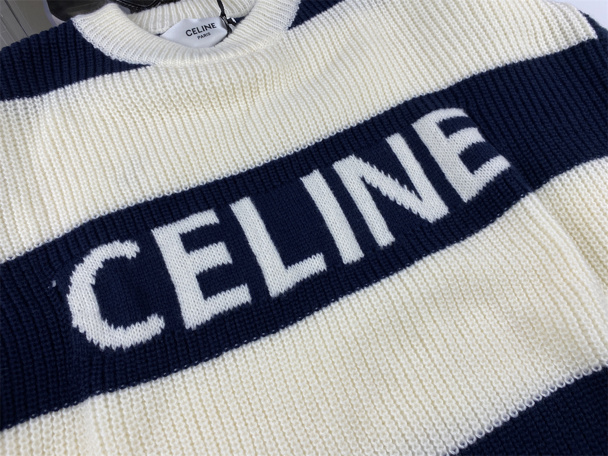 Ce**e clean fit  white blue sweater