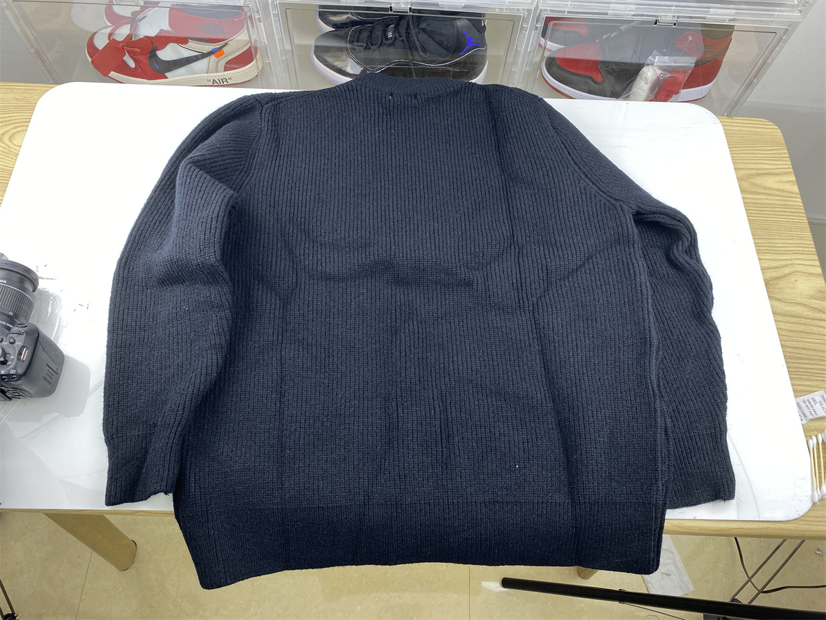 Ce**e black sweater