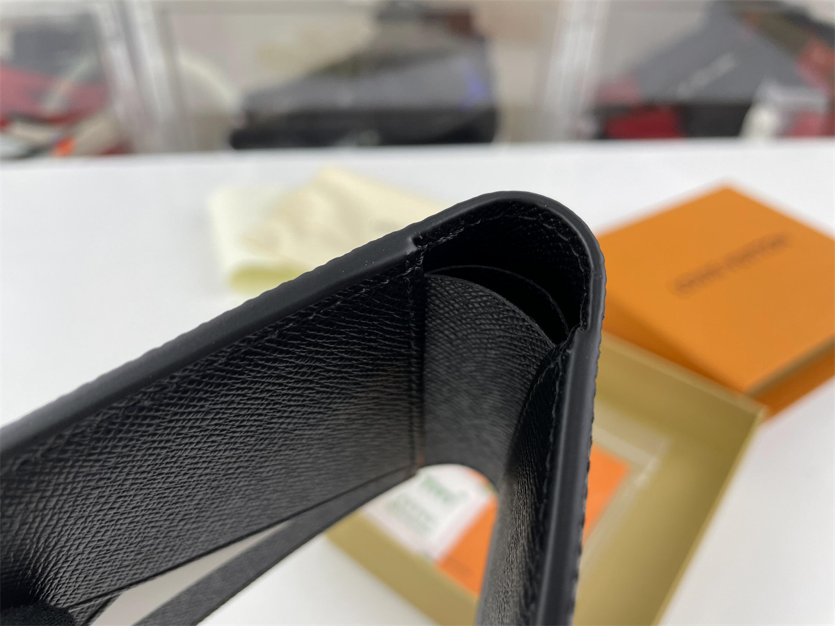 LV Multiple Black Wallet ( 11.5 x 9 x 1.5 cm)