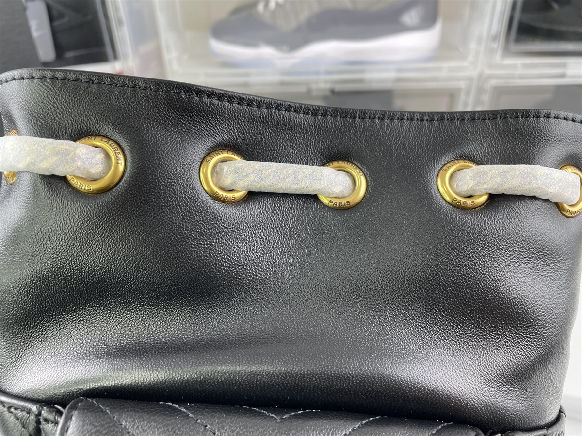 YSL Mini Black Bucket ( 19 x 13 x 13 cm)