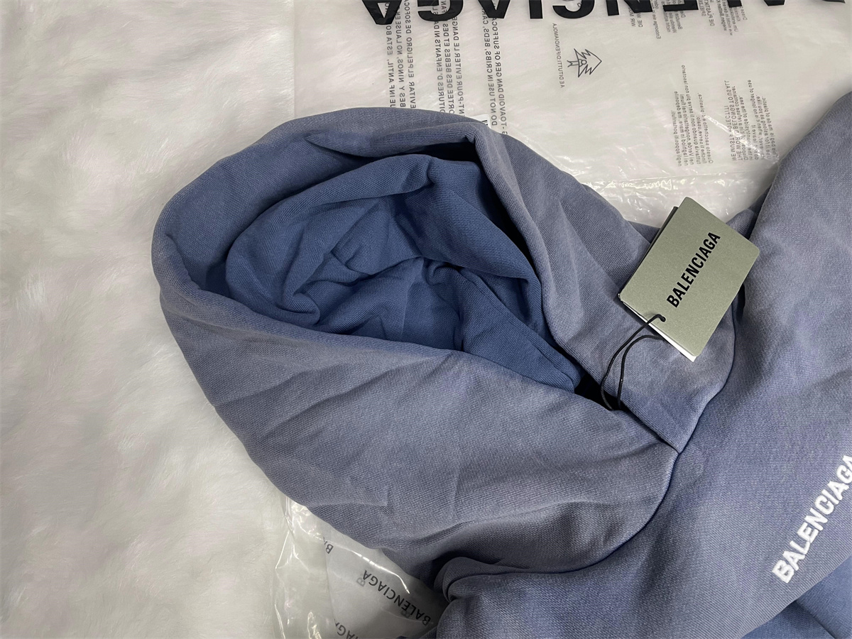 Ba*len*cia*ga wathet blue hoodie