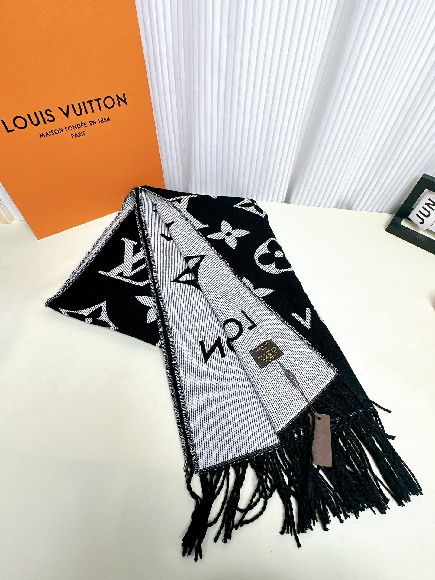 LV Scarf Black Grey ( 31 x 170 cm )