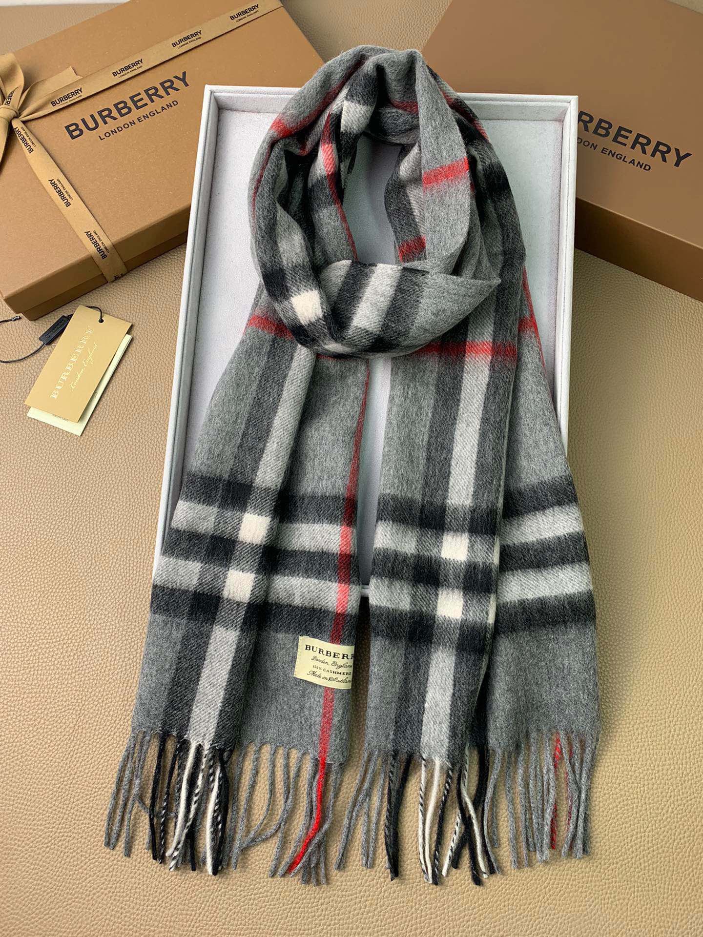 B**rry classical scarf grey red ( 168x 30cm)
