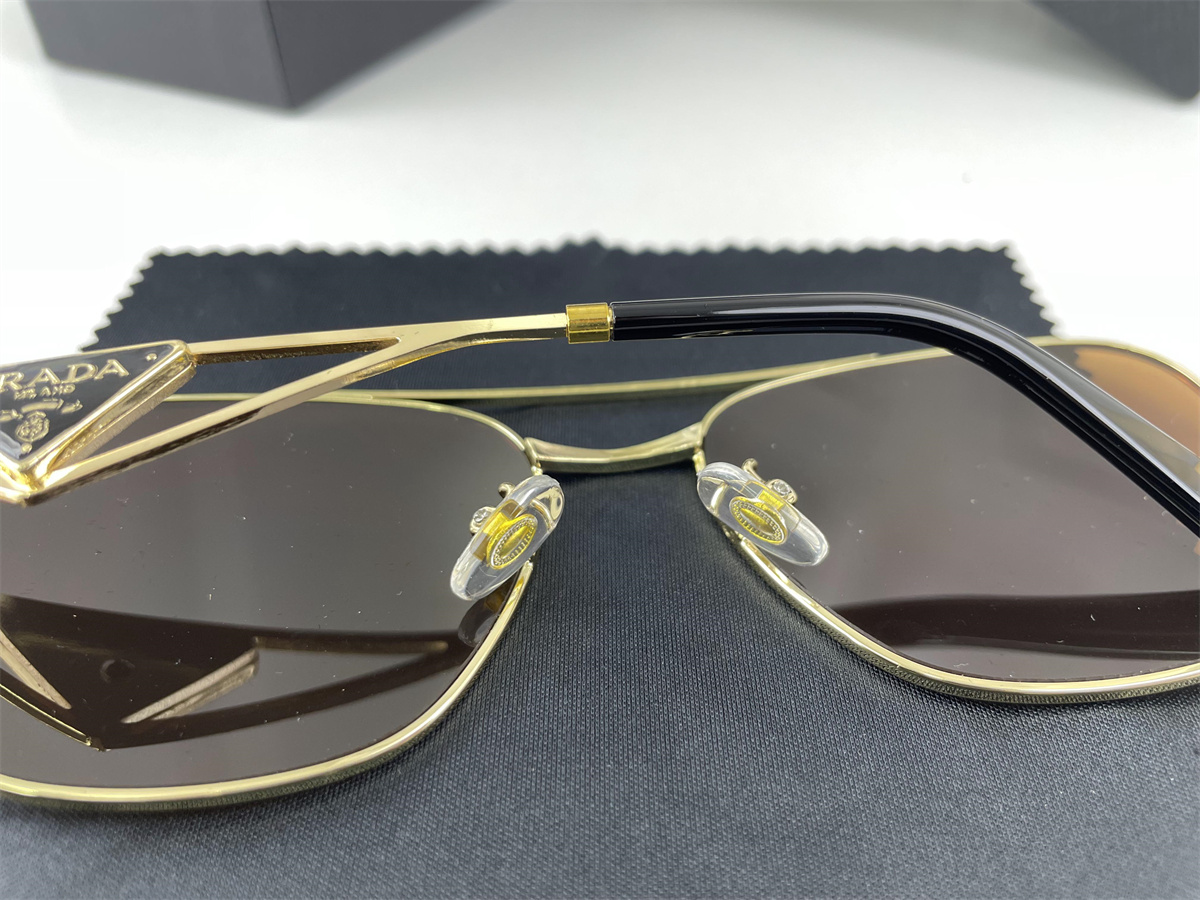Pra*a sunglasses fashion style