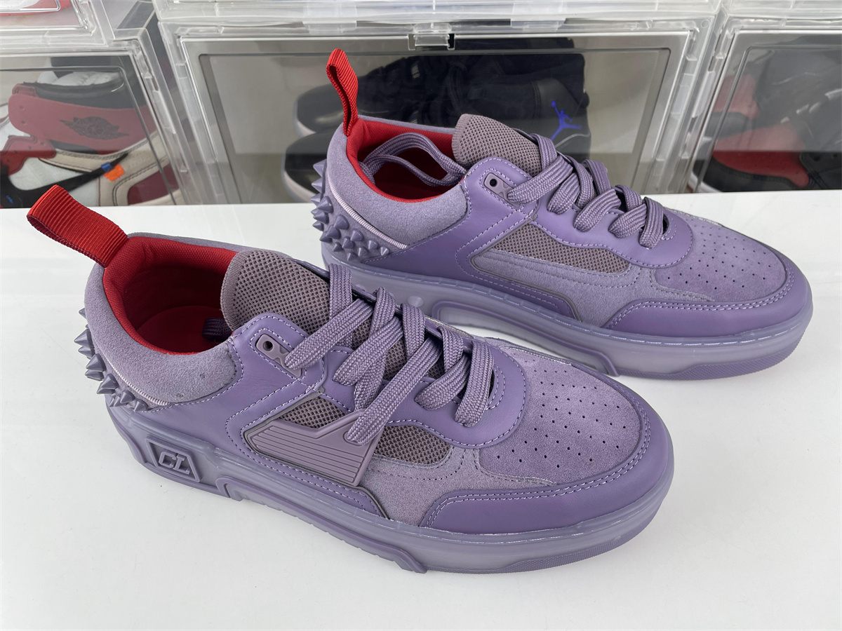 Ch**an astroloubi cl purple