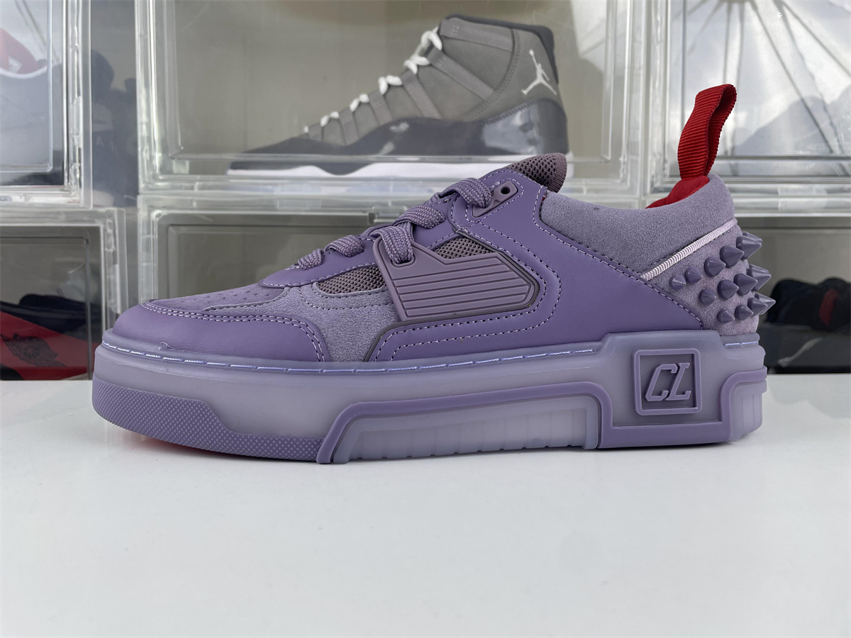 Ch**an astroloubi cl purple