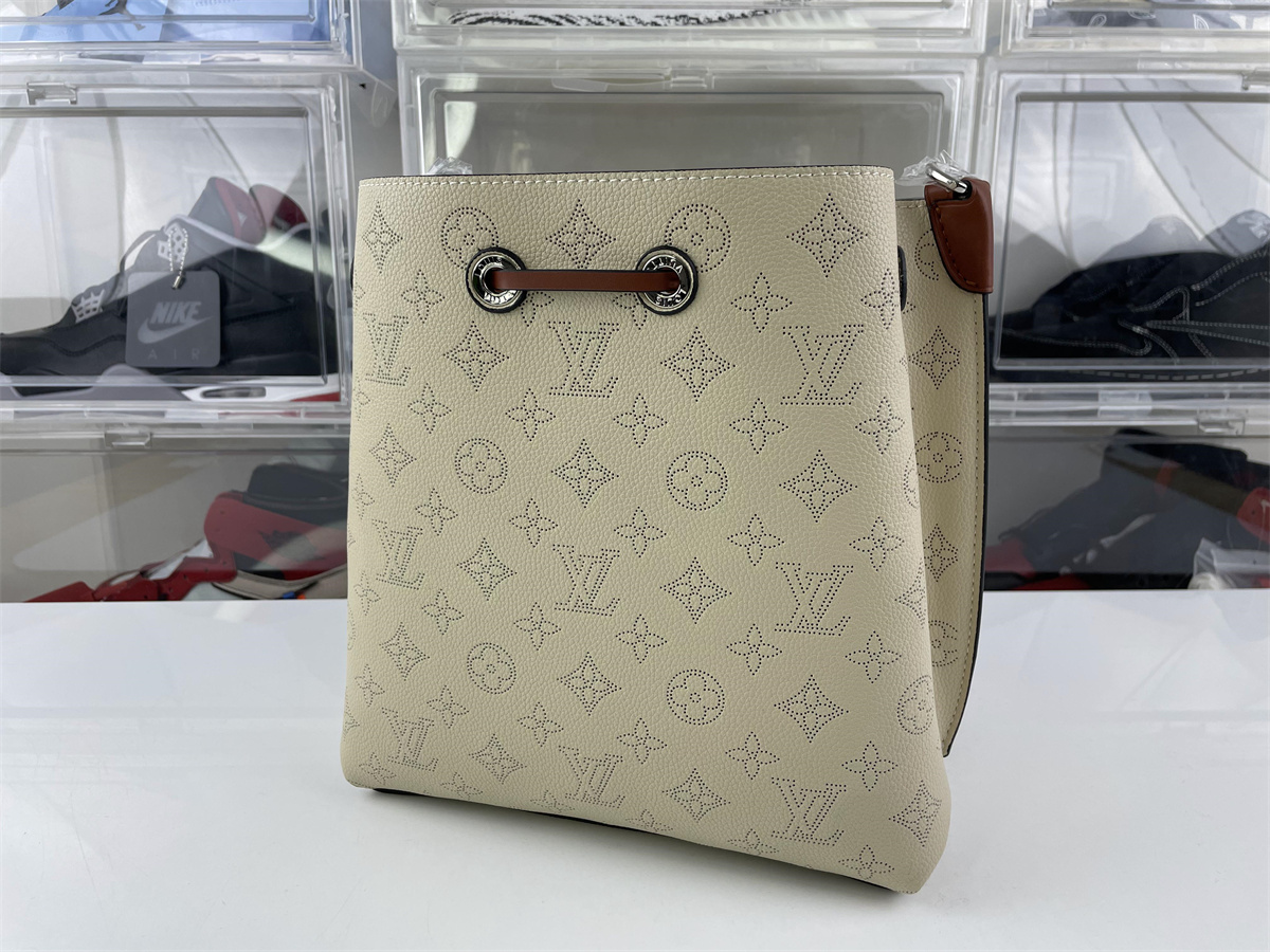 LV Muria Bucket (25 x 25x 20 cm)