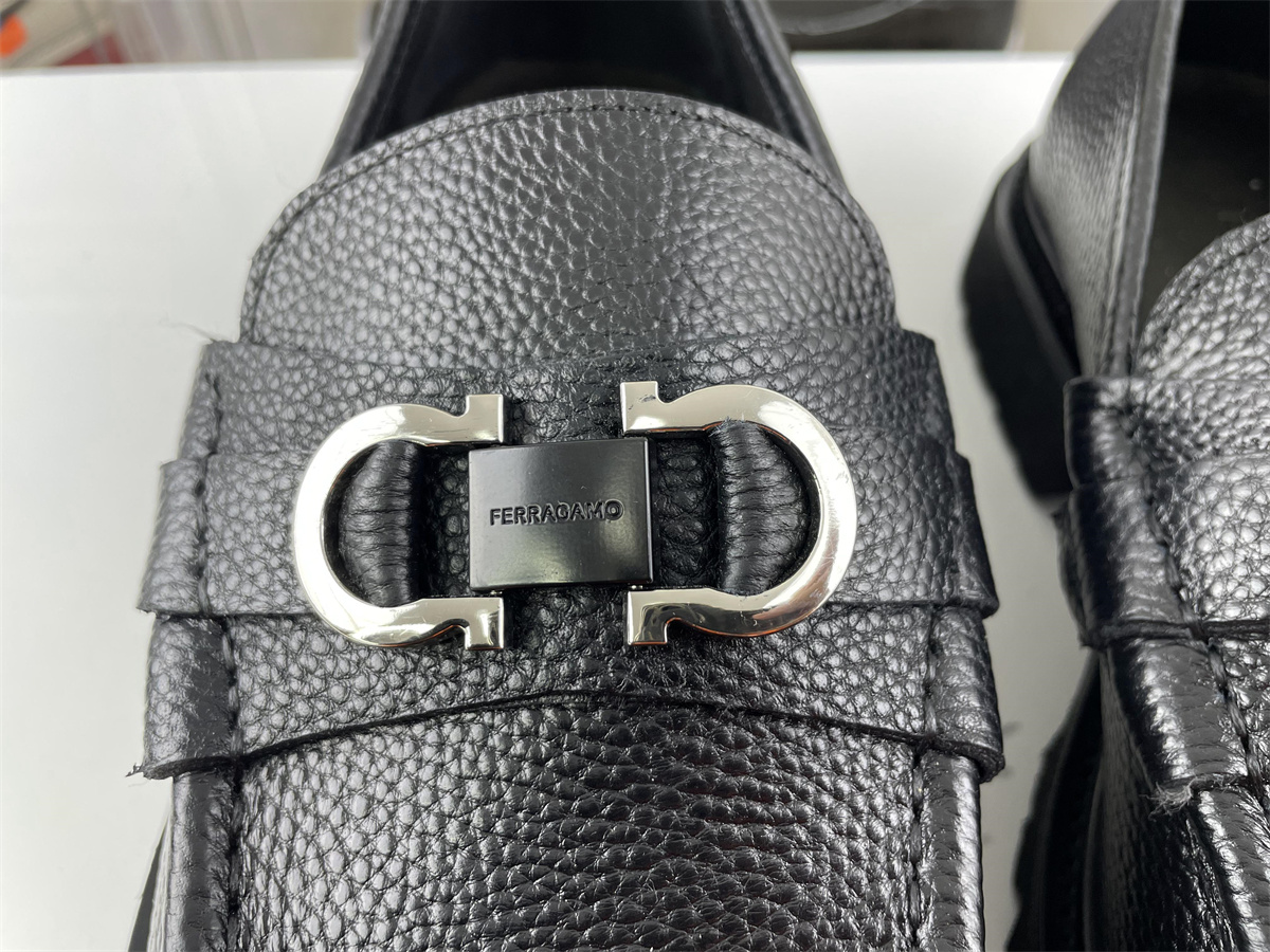 Ferragamo Black unisex shoes Mille