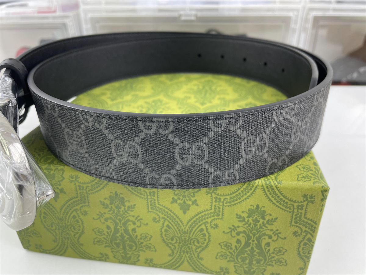 G*u*i mens belt silver head black-grey leahter