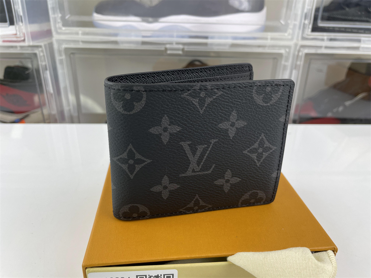 LV Black Grey Wallet Monogram eclipse (11.9 x 9cm）
