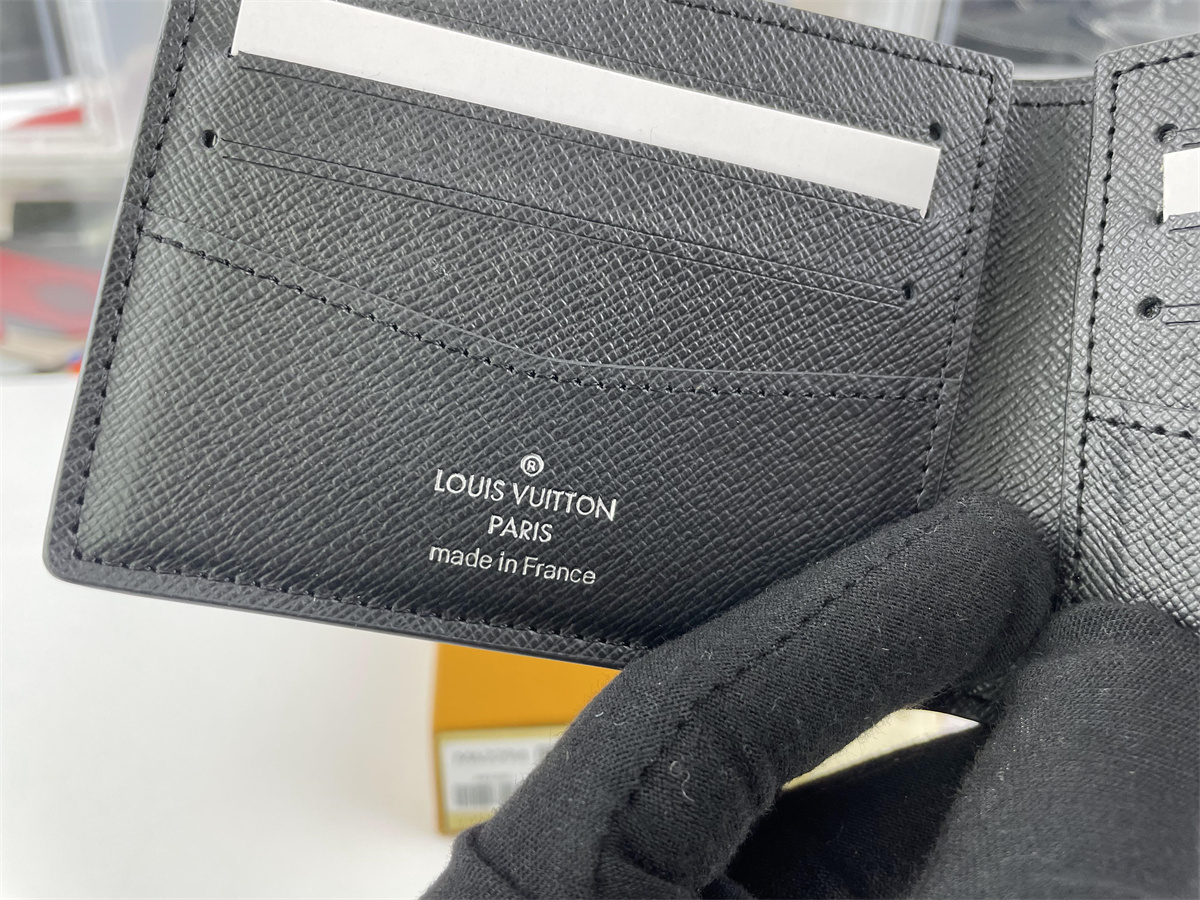 LV Black Grey Wallet Monogram eclipse (11.9 x 9cm）