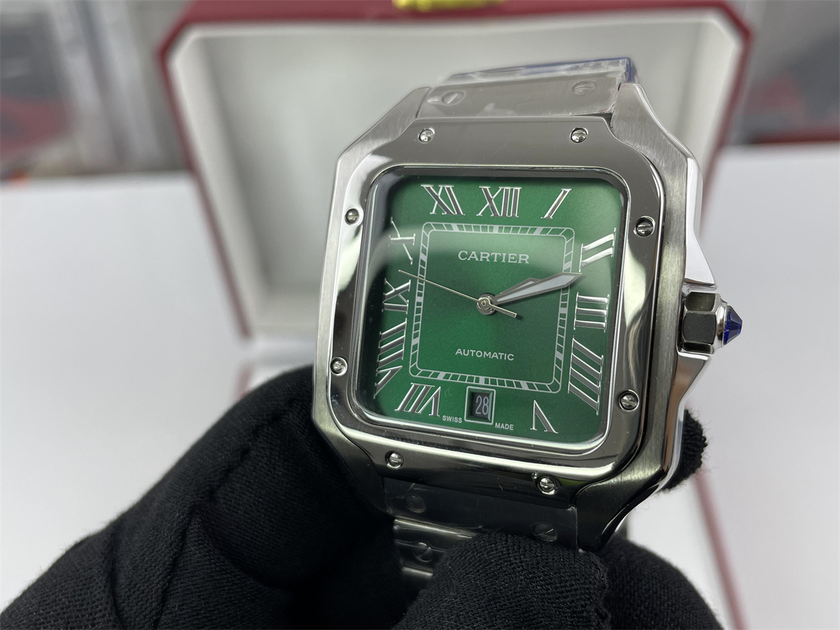 Cartier mens Watch with Green dial, (39.8x47.5x9.08mm )