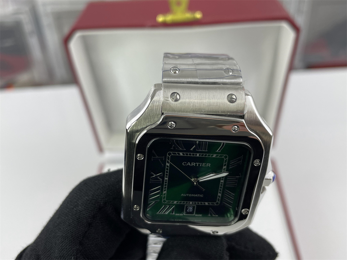 Cartier mens Watch with Green dial, (39.8x47.5x9.08mm )