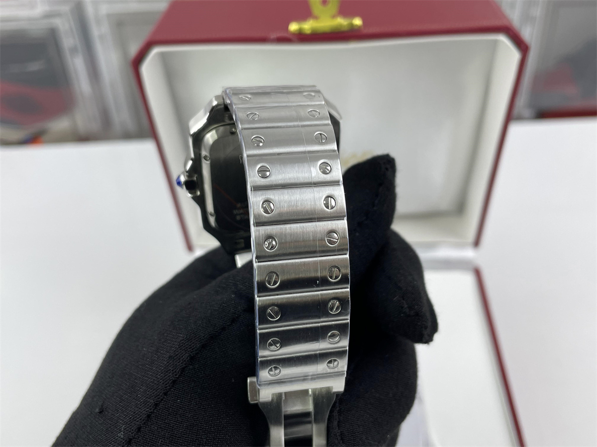 Cartier mens Watch with Green dial, (39.8x47.5x9.08mm )
