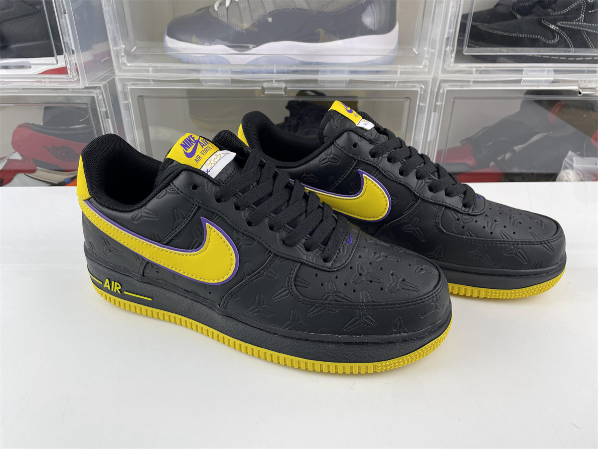 Kobe x Nike Air Force Low “Away” (Non-Numbered)