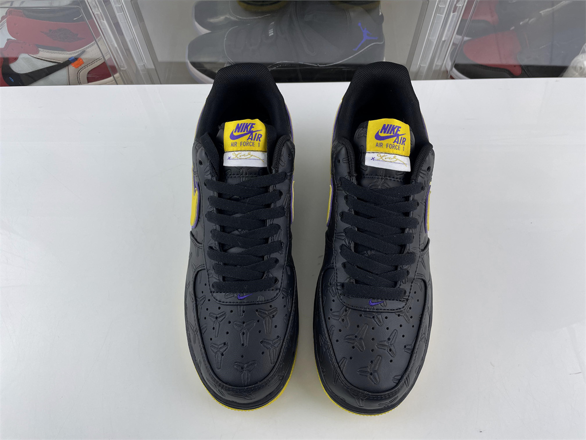 Kobe x Nike Air Force Low “Away” (Non-Numbered)