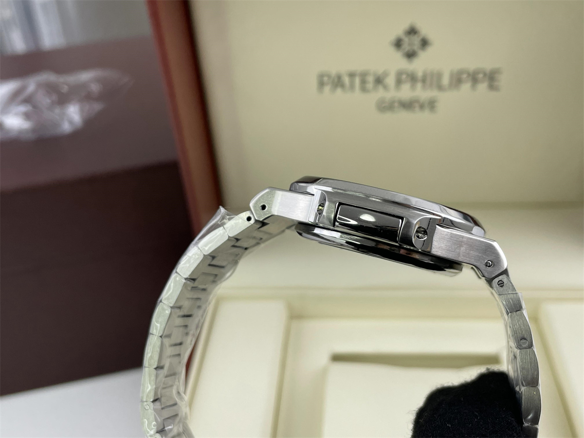 PATEK Philippe Geneve Whte Silver watch (40x8.3mm)
