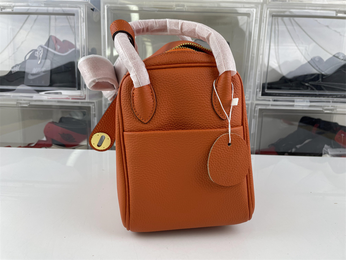 H bag Orange Lindy series ( 30 x 26 cm)