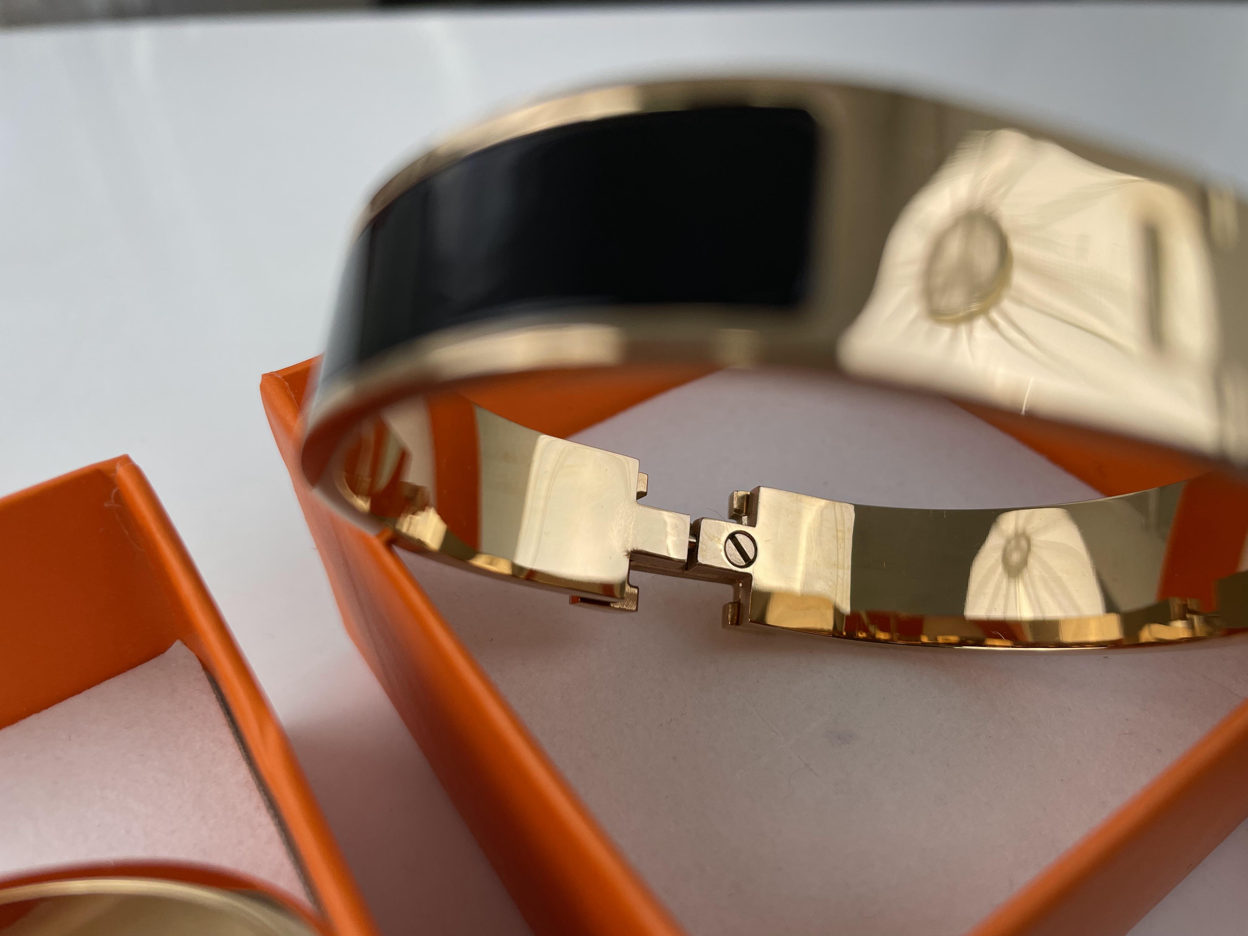 H brand Bracelet White or Black Gold ( the price is for 1 pcs)