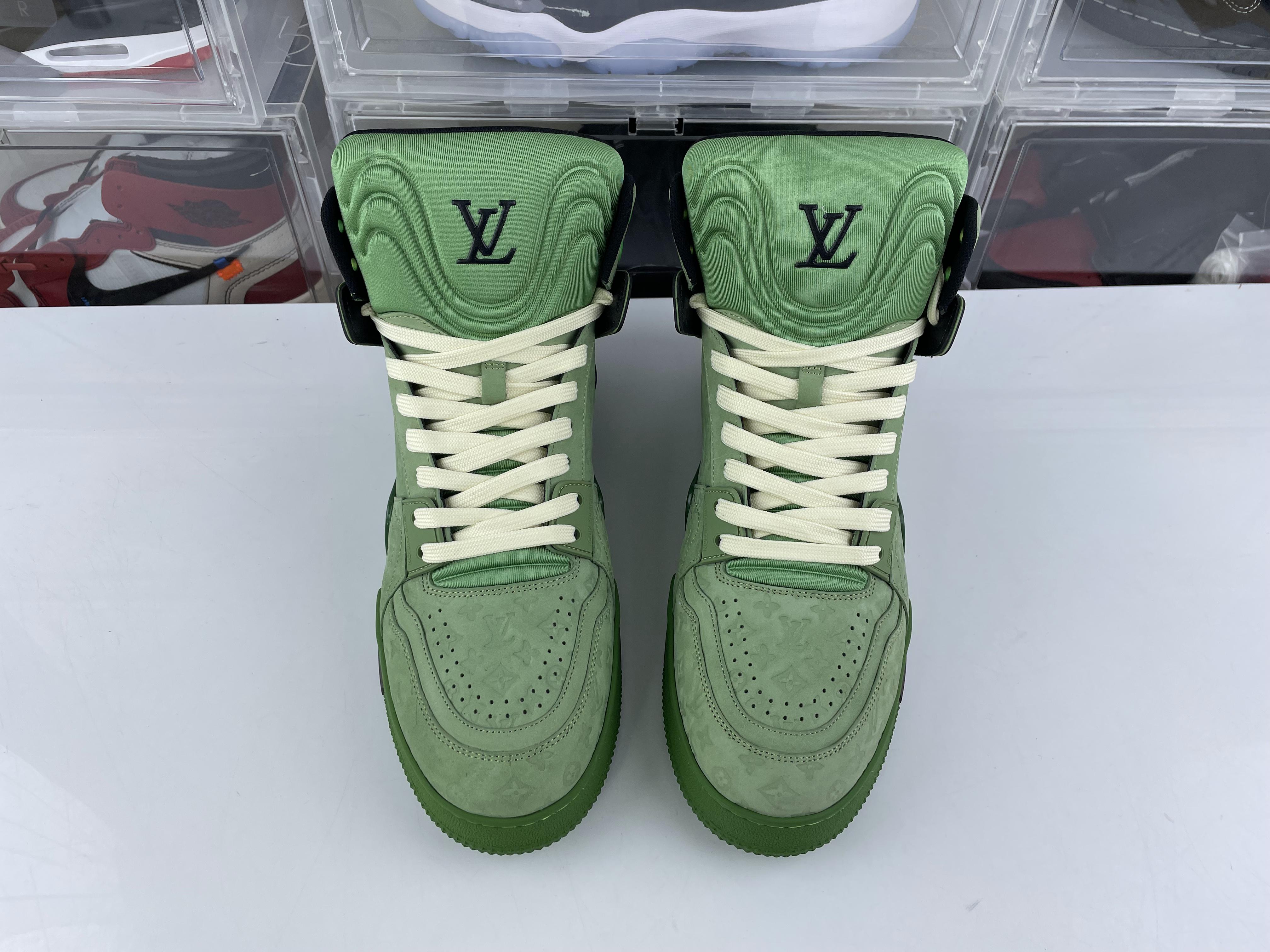 l**is V*t*n green arch light high boost sneaker