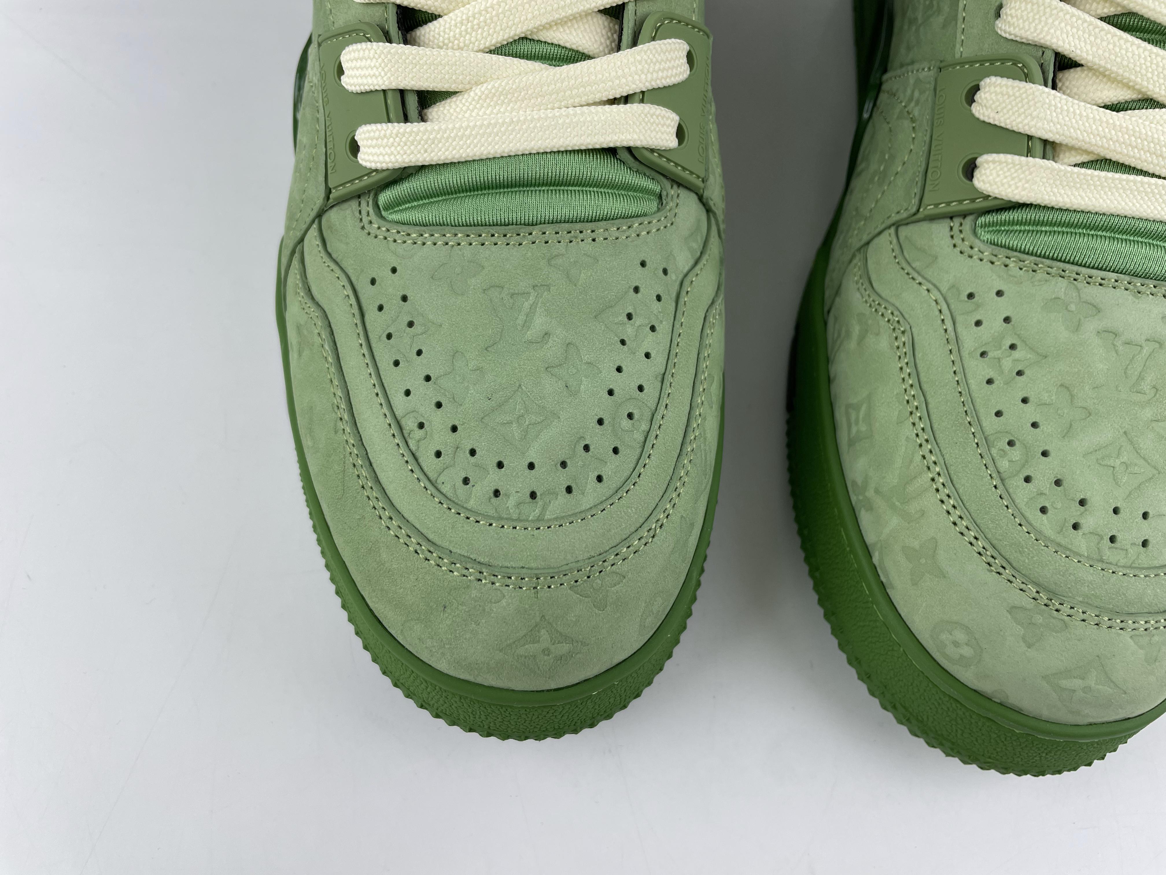 l**is V*t*n green arch light high boost sneaker