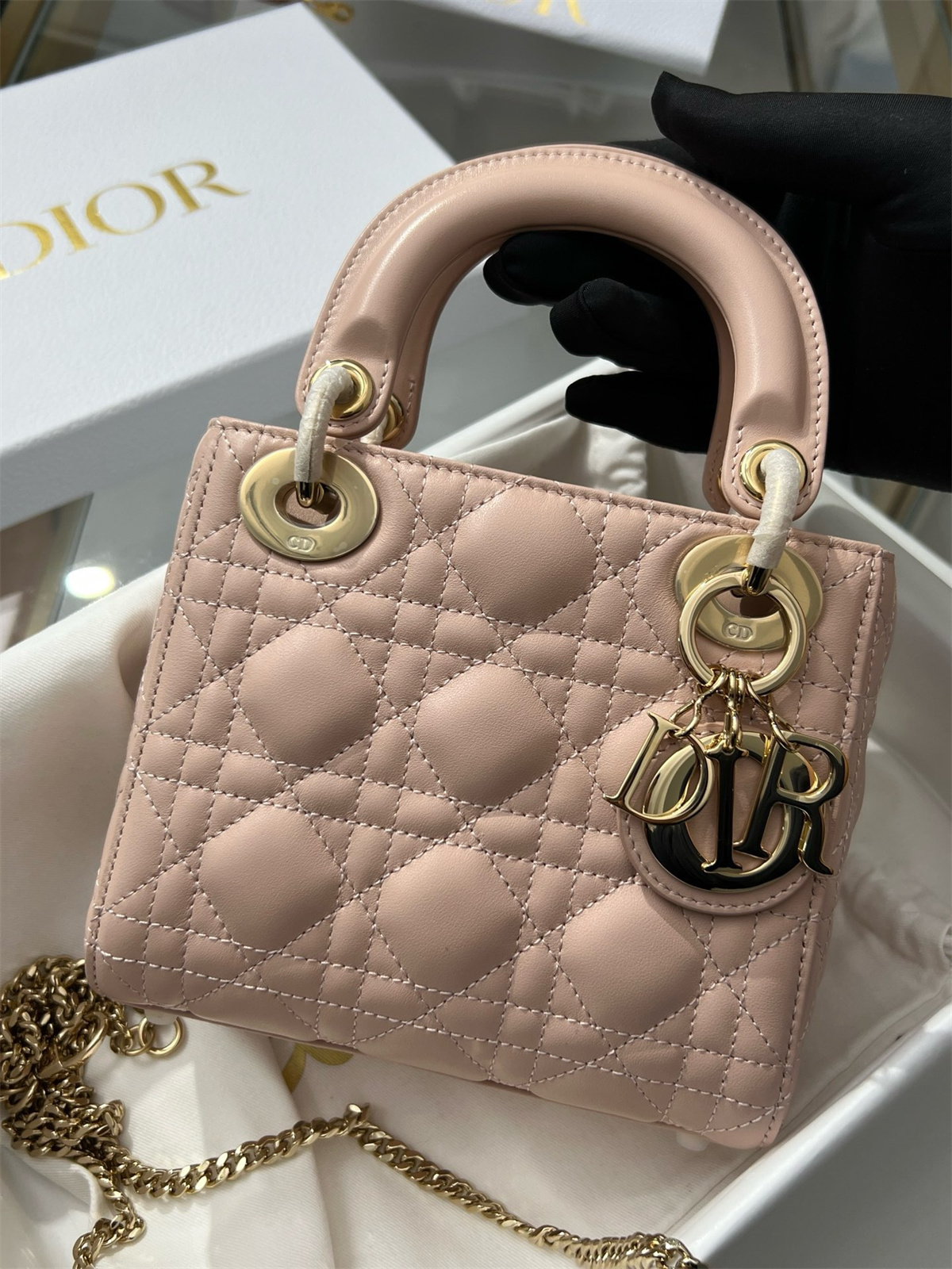 D*or mini lady D*or hand bag pink color (17 x 15 x7 cm)