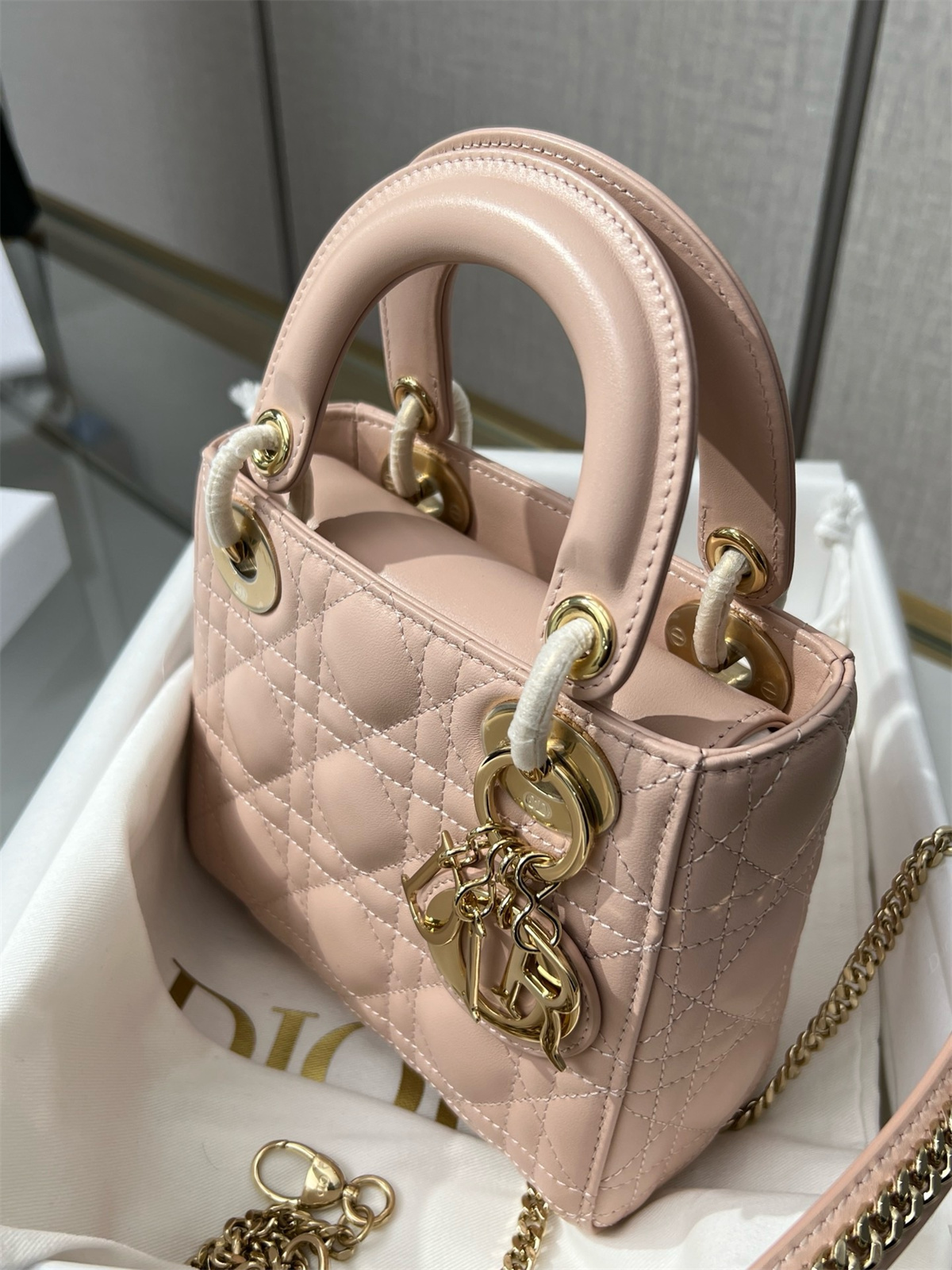 D*or mini lady D*or hand bag pink color (17 x 15 x7 cm)