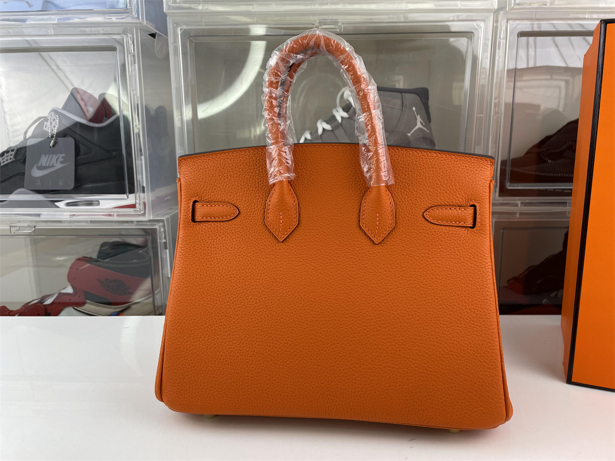 H brand Togo Orange Gold (half hand made)(25cm)