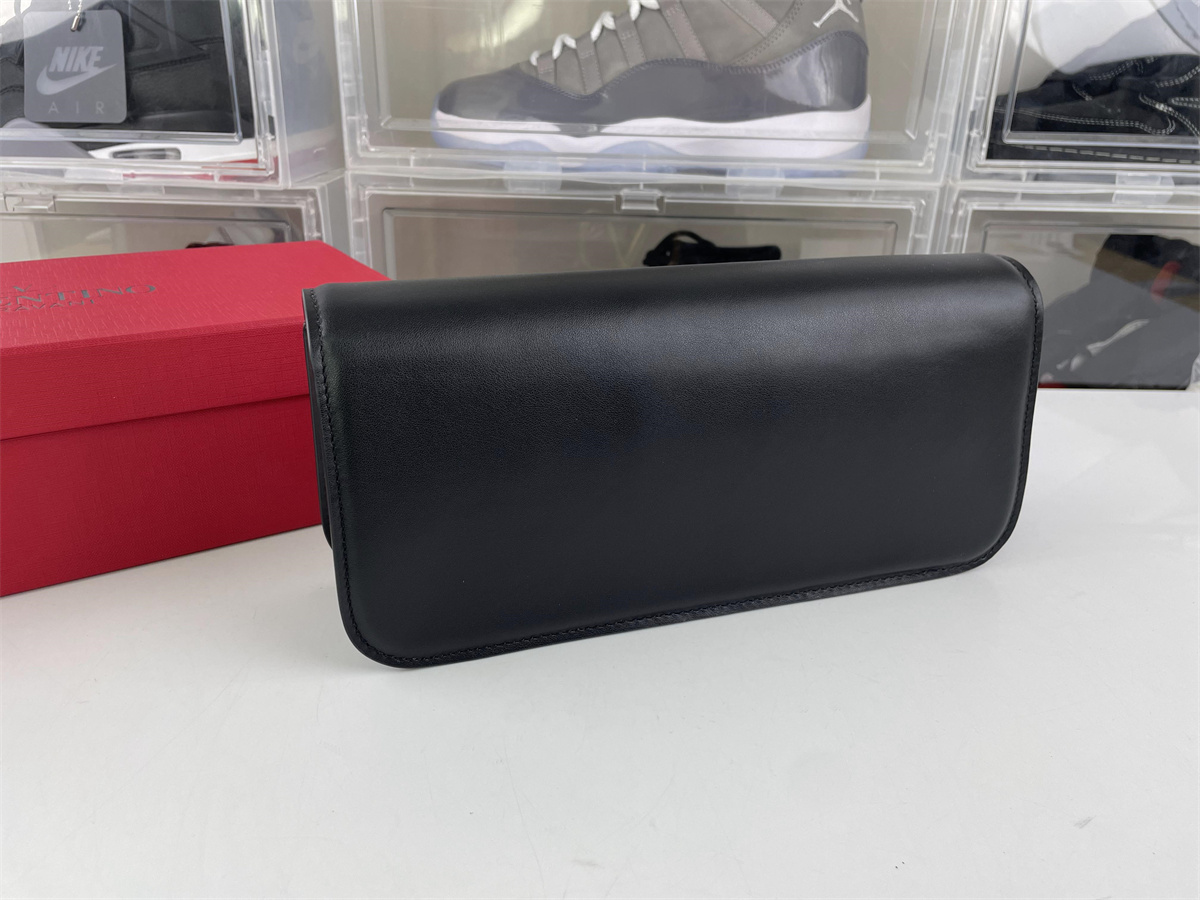 Valentino Garavani Black Gold (27 x 13 x6 cm)